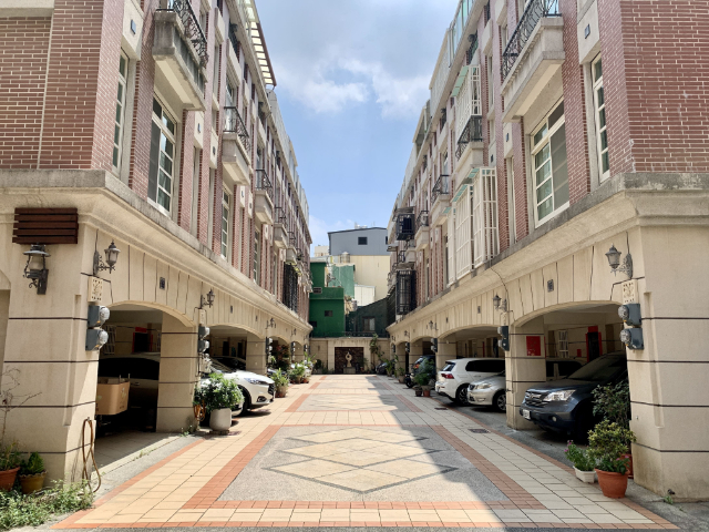 彰師大經典別墅出租,彰化縣彰化市自由街