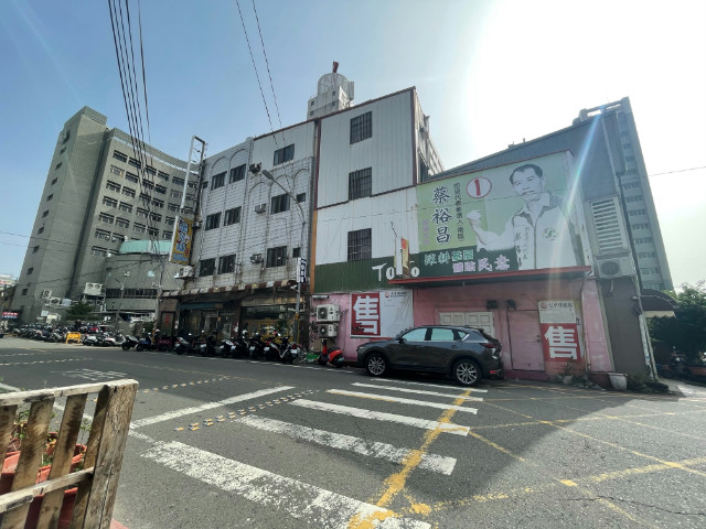 彰基寬面角間黃金店住,彰化縣彰化市南校街