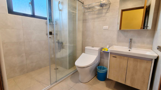 頂草路電梯店面,彰化縣鹿港鎮頂草路四段