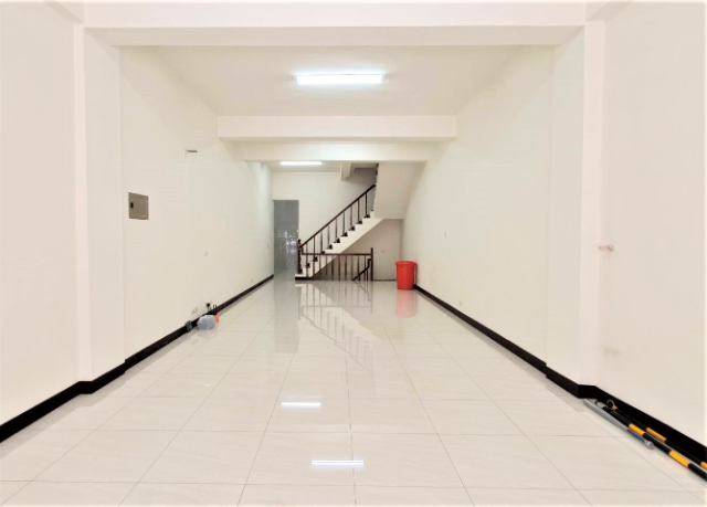 正金馬路店住,彰化縣彰化市金馬路三段